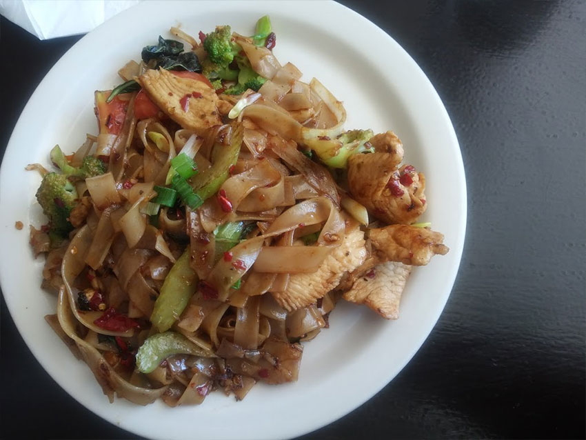 Thai Bistro & Sushi Lunch Dish